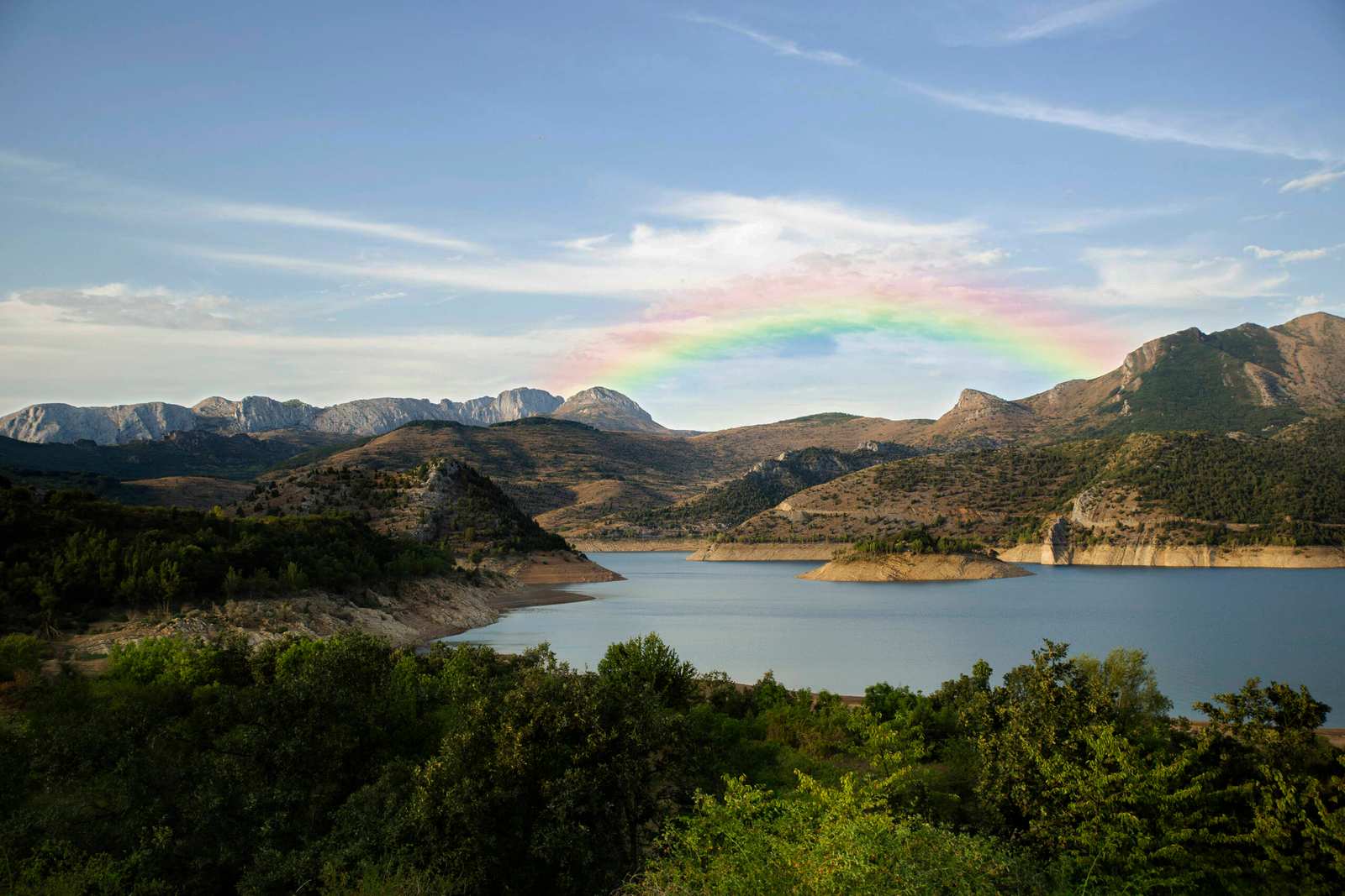 beautiful-landscape-with-rainbow-river beautiful-landscape-with-rainbow-river